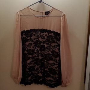 Beautiful lace detail blouse...